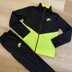 Nike jogger set
